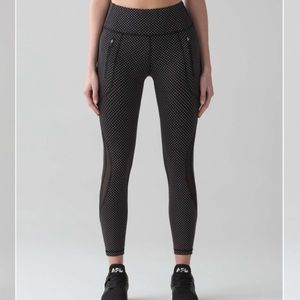 Lululemon leggings with reflective dots ,size 2